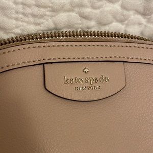 ✨ Kate Spade Large Dome Crossbody ✨